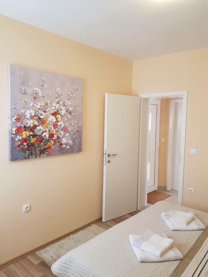 Apartments Brelezza Gornja Brela المظهر الخارجي الصورة